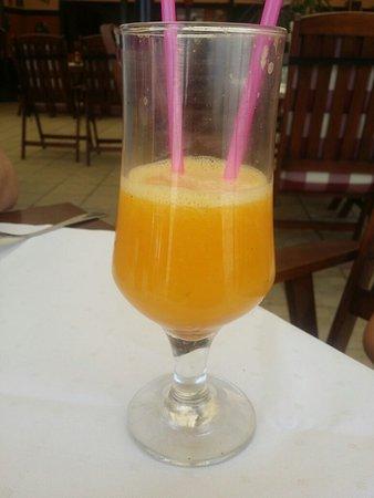 Papa Razzi Trattoria Bar Mamaia